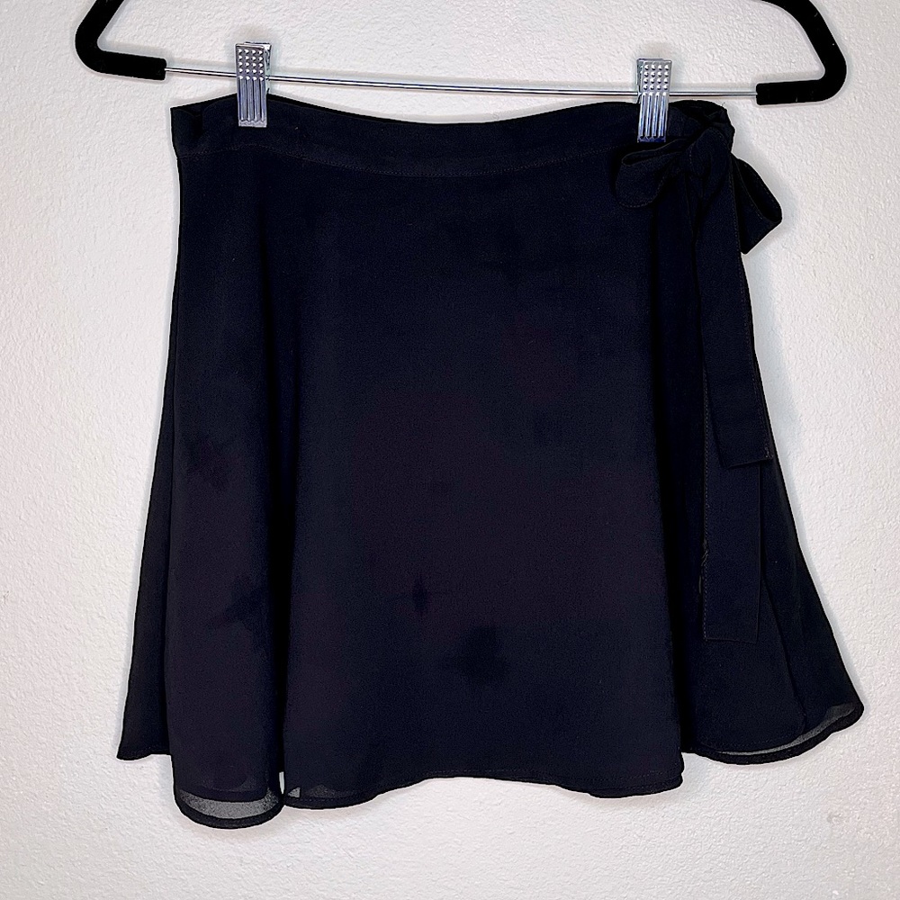 Forever 21 Black Tie Around Mini Skirt - M